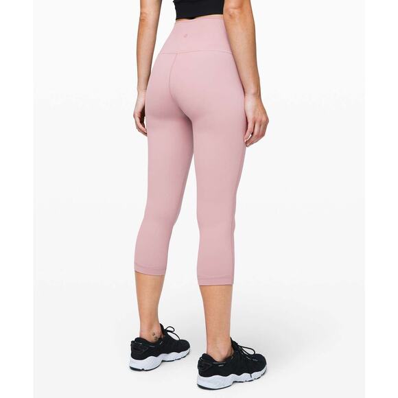 Lululemon Wunder Under Crop (Hi-Rise) *Full-On Luxtreme 21" - Picture 2 of 9